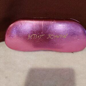 BETSEY JOHNSON PINK METALLIC EYEGLASS CLAMSHELL CASE